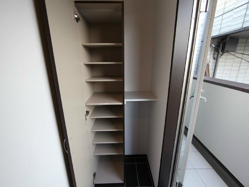 シューズボックス