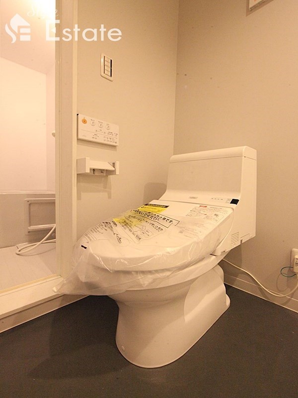 シャワー付きトイレ