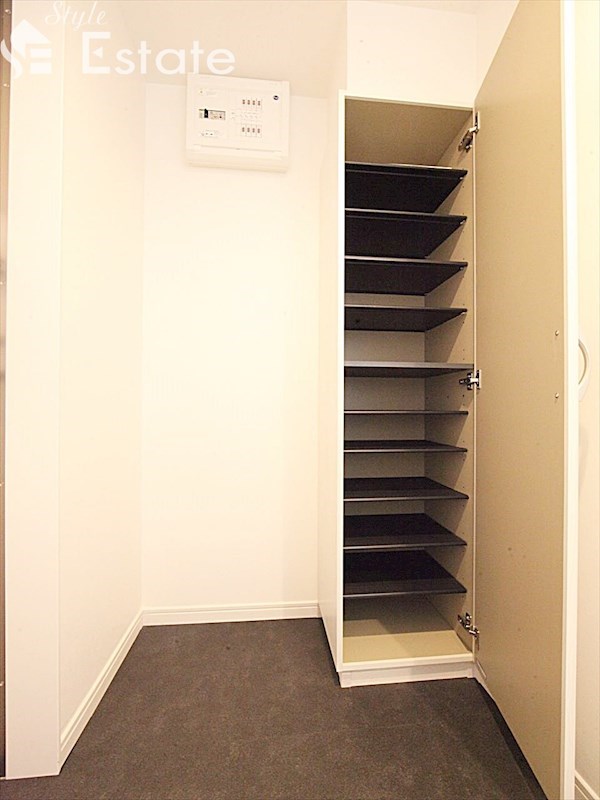 シューズボックス