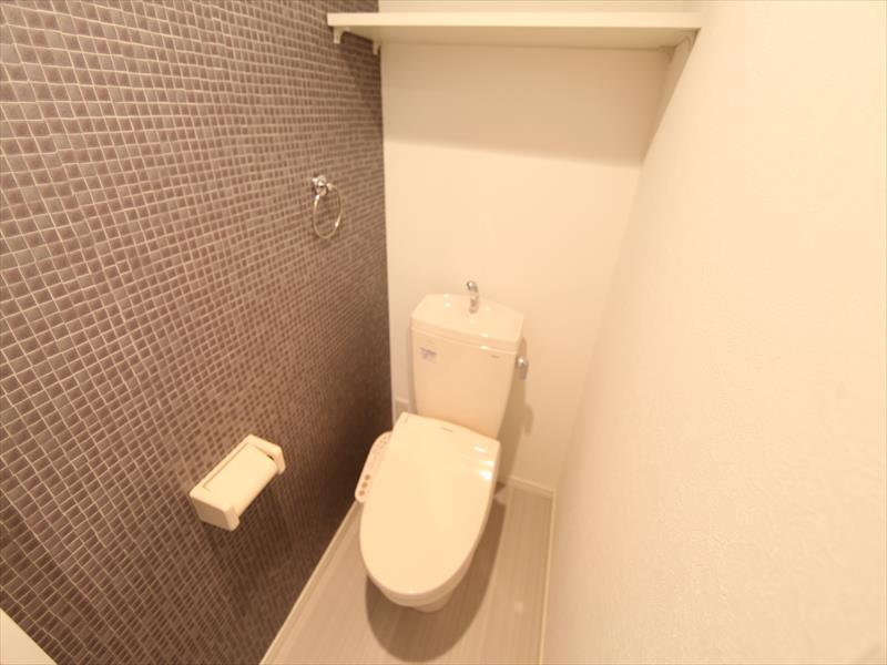 トイレ ウォシュレット付