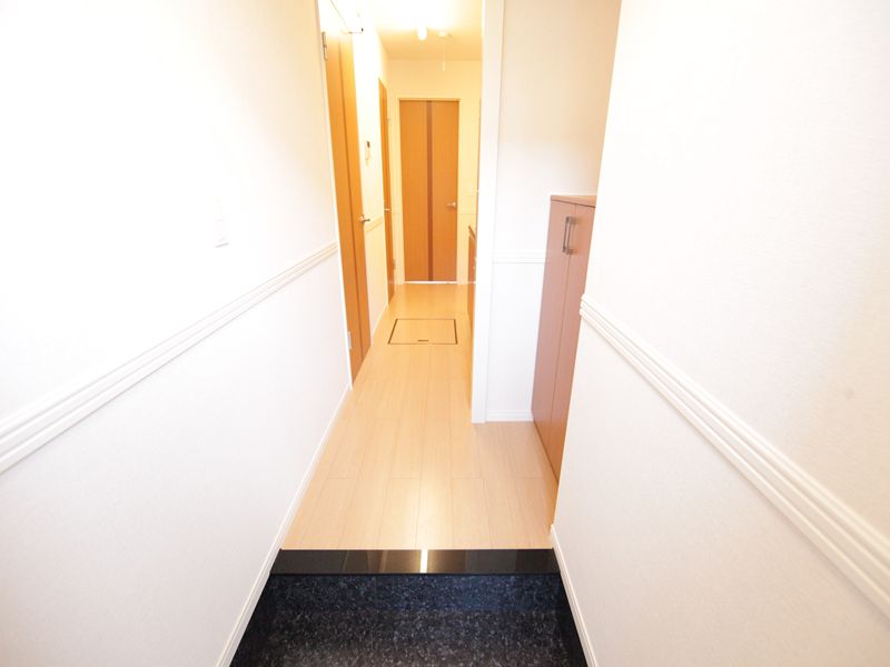 同施工会社類似物件 玄関