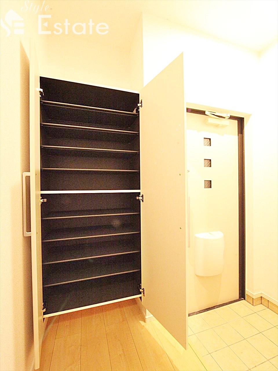 シューズボックス