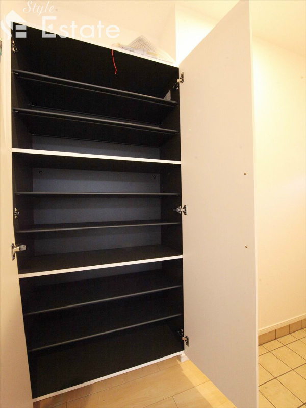 シューズボックス