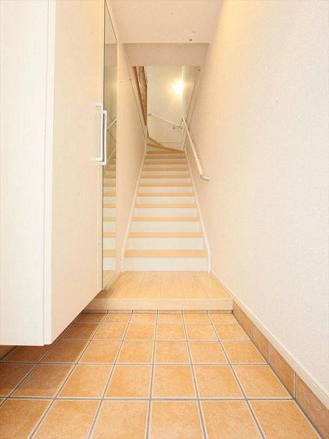 玄関 シューズボックスミラーつき!類似物件