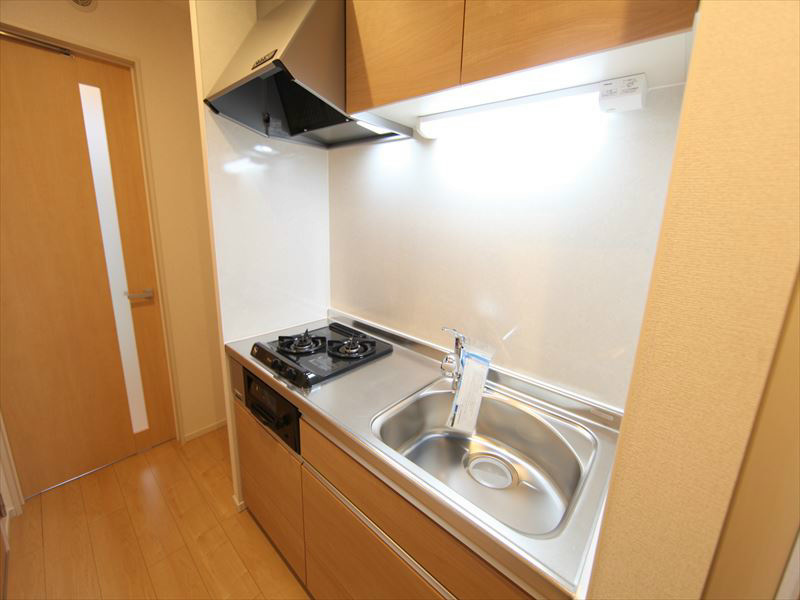 システムキッチン3口・グリル付き(キッチンの色は各部屋異なります)