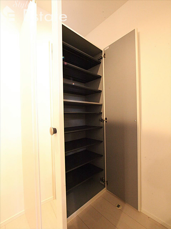 シューズボックス