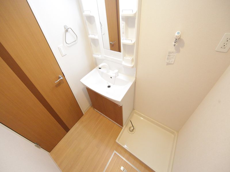 脱衣所 シャンプードレッサー付