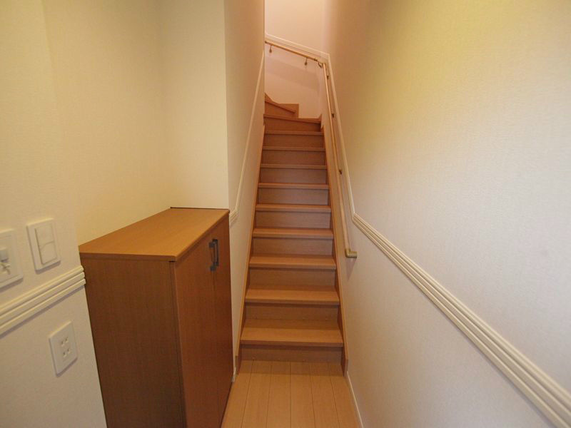 玄関 下駄箱あり