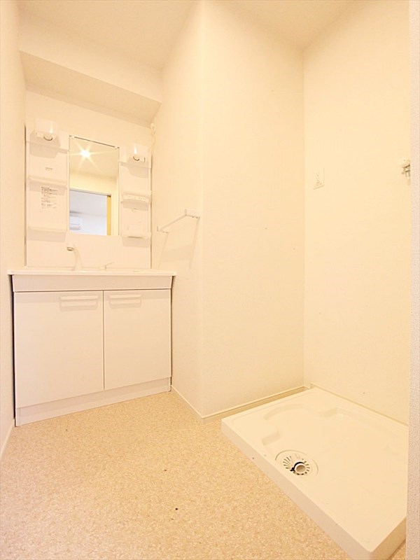 独立洗面台 シャンプードレッサー付 イメージ画像