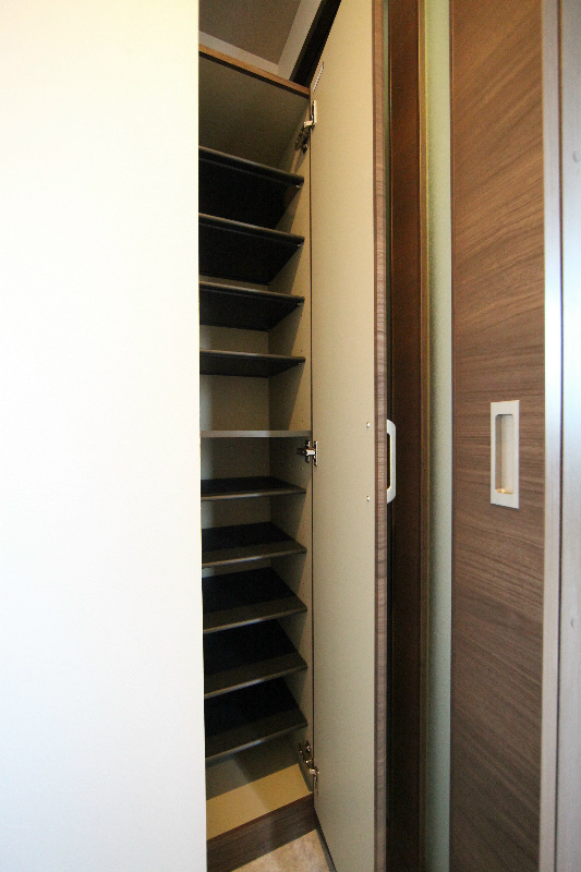 シューズボックス