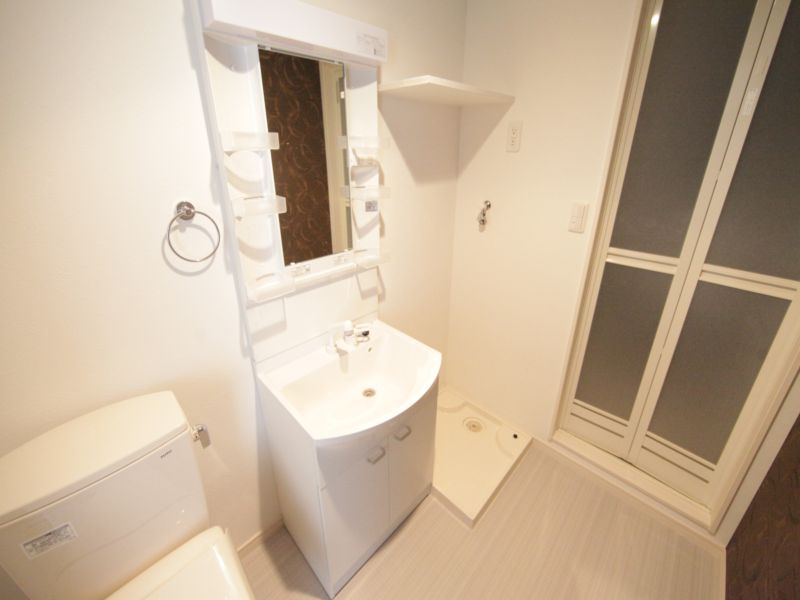 脱衣所 シャンプードレッサー付き