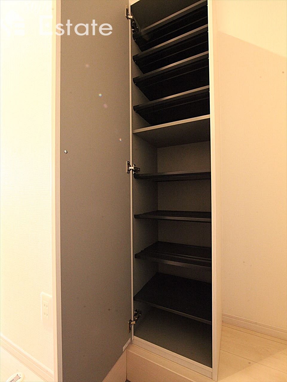 シューズボックス