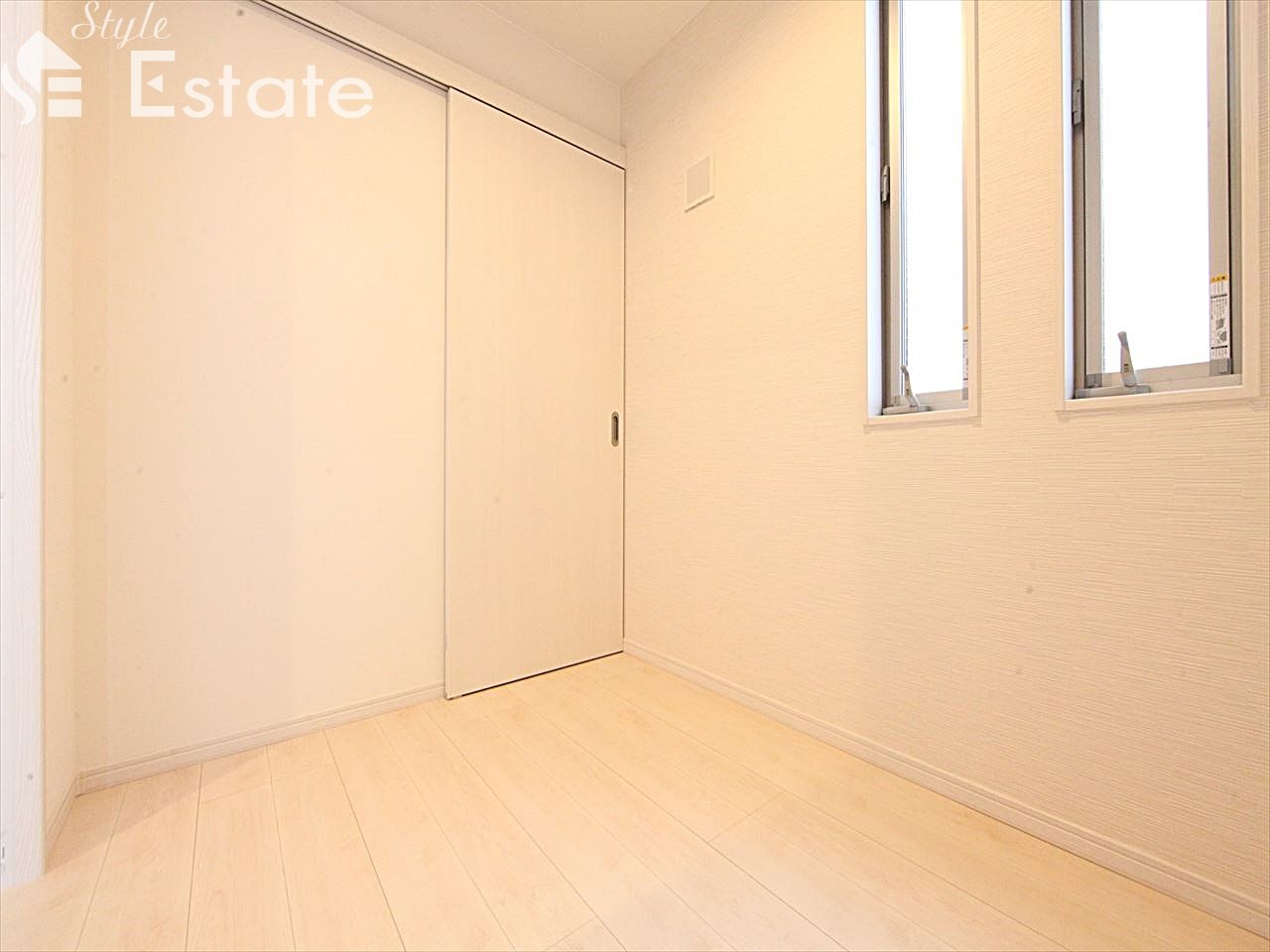 洋室 2.8帖 クローゼット付