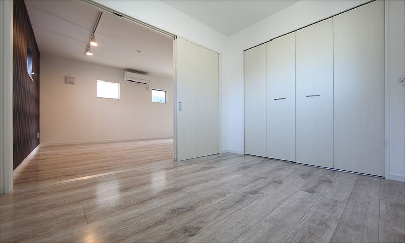 洋室4.2帖 クローゼット付 家電ご用意できます。