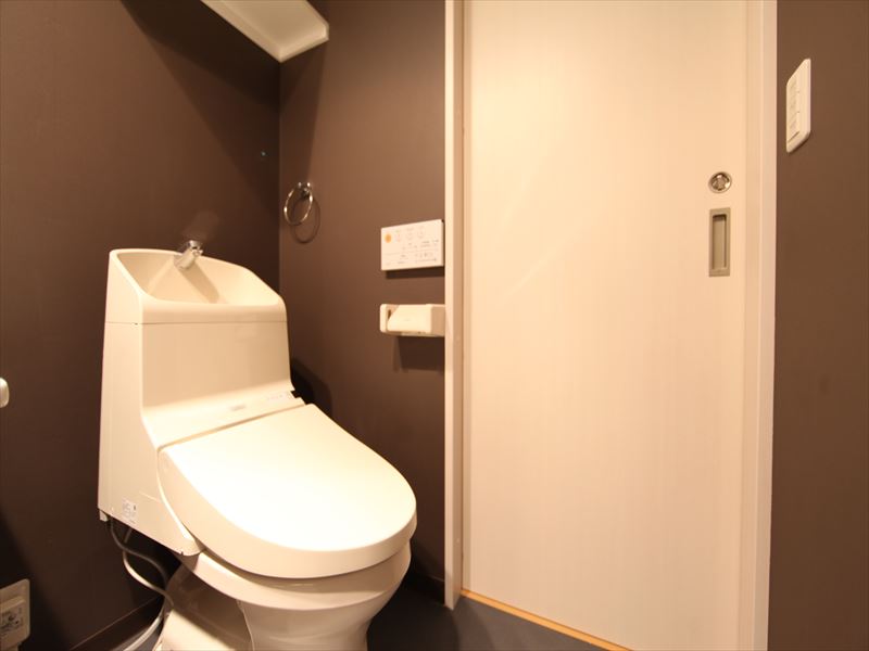 トイレ ウォシュレット付