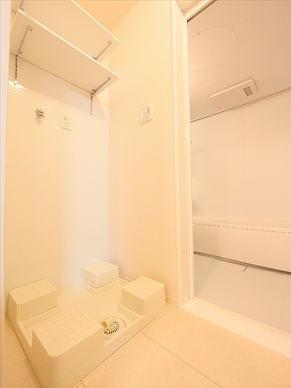 モデルルーム 室内洗濯機置場