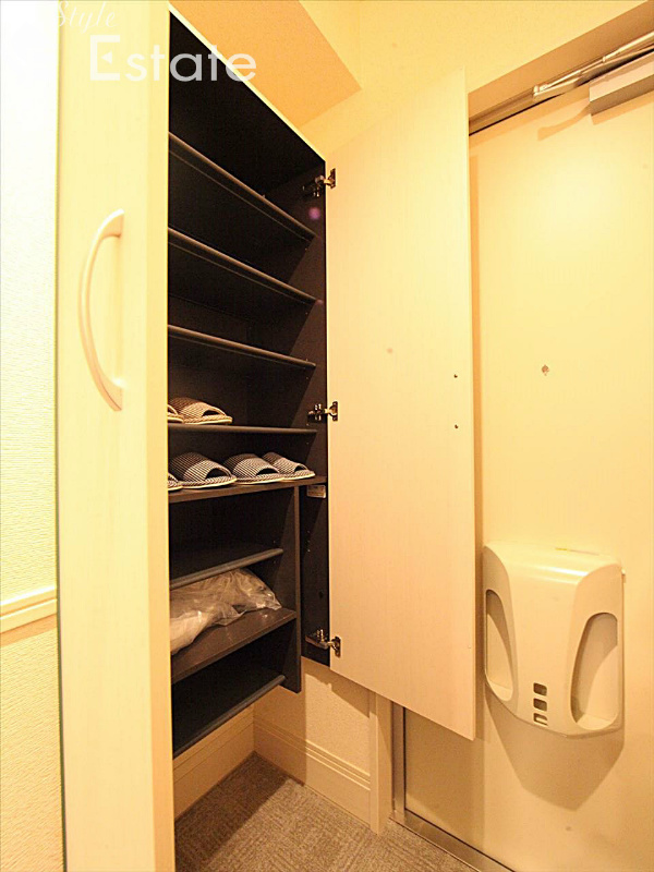 モデルルーム 玄関 シューズボックス付