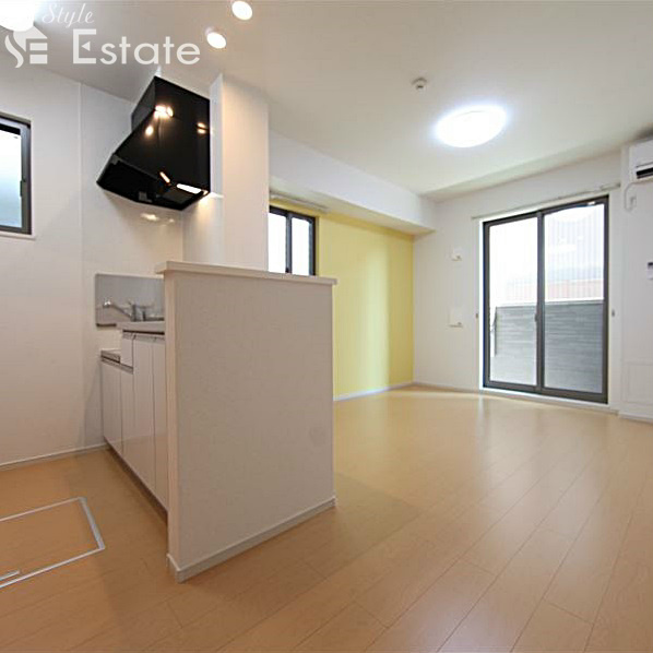 フレスクーラB　（フレスクーラビー）