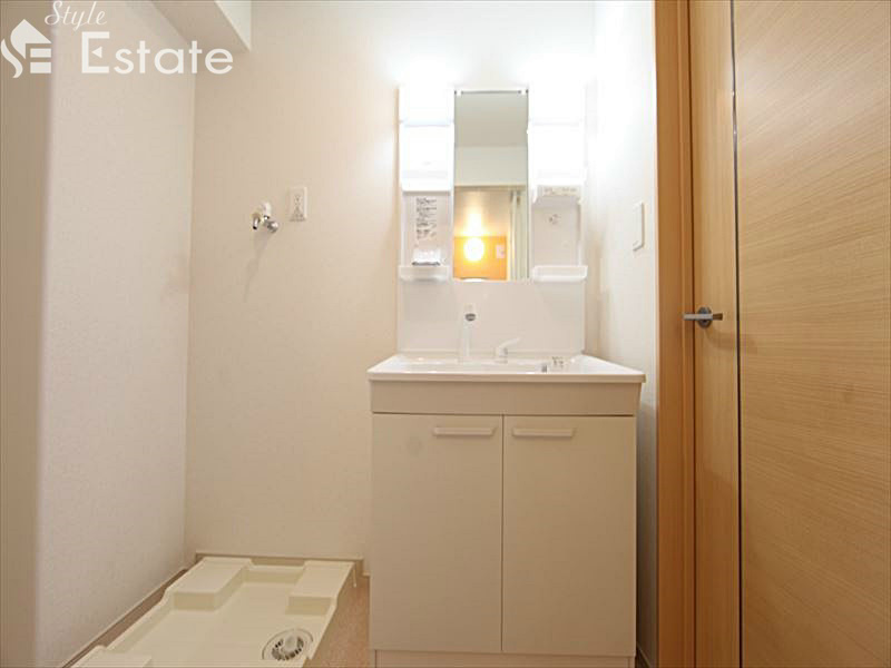 独立洗面台 シャンプードレッサー付 イメージ画像