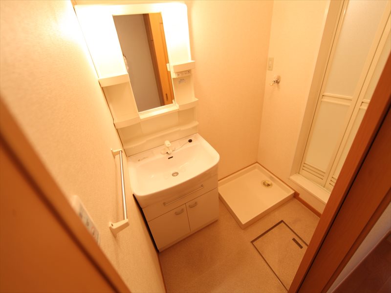 同タイプ 独立洗面所