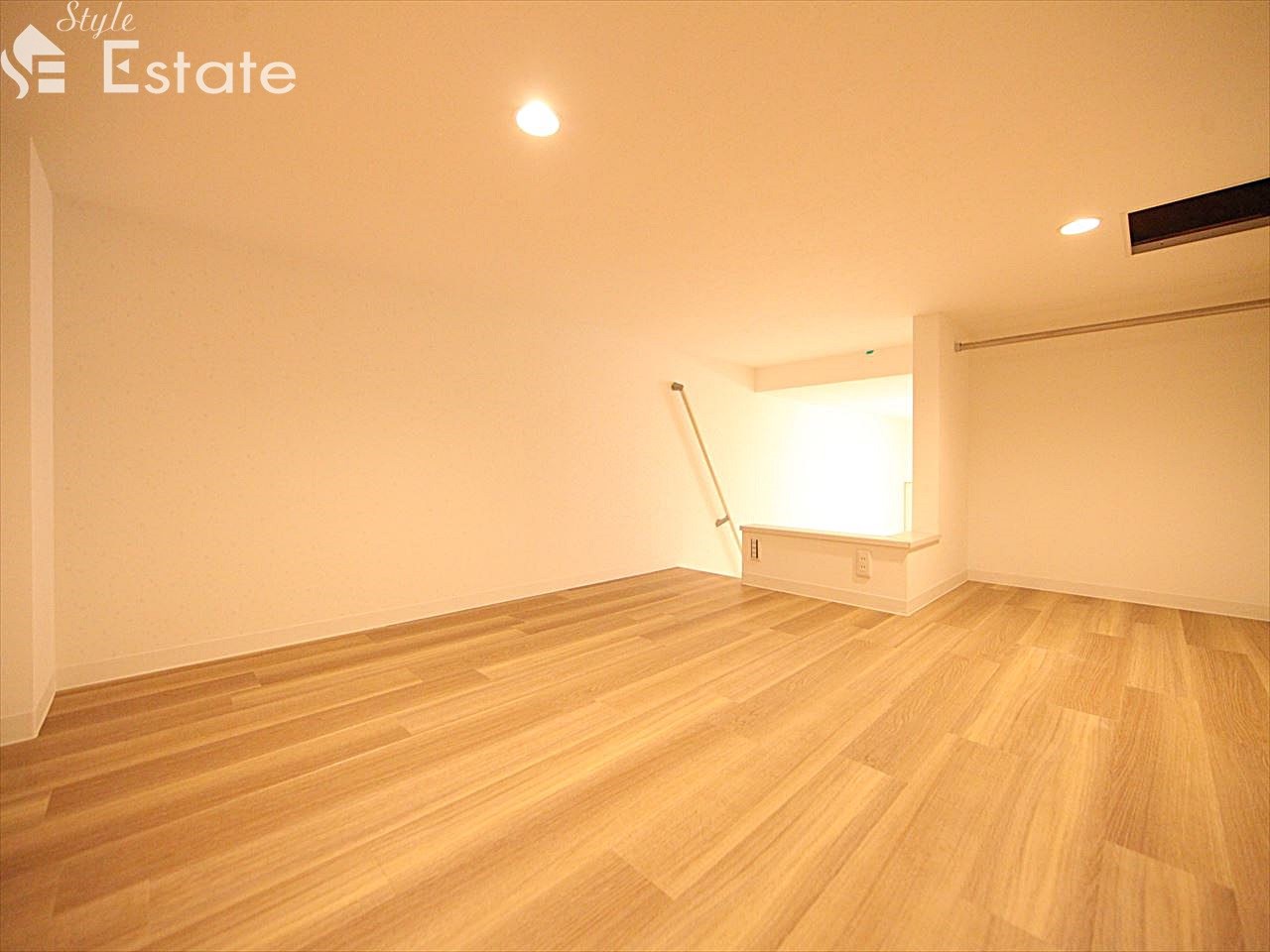 ロフト ハンガー掛けあり