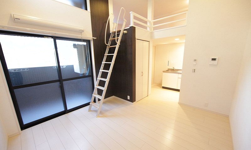 洋室8.7帖 ロフト付き