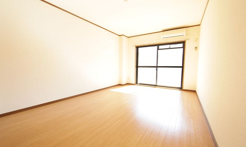 洋室7帖 南向き