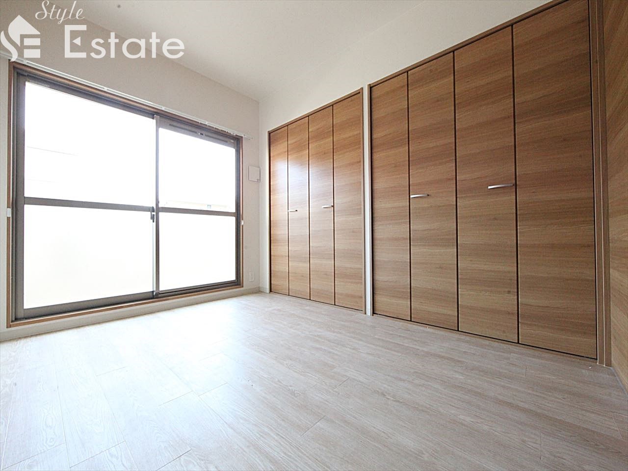 洋室 6.0帖 クローゼット付