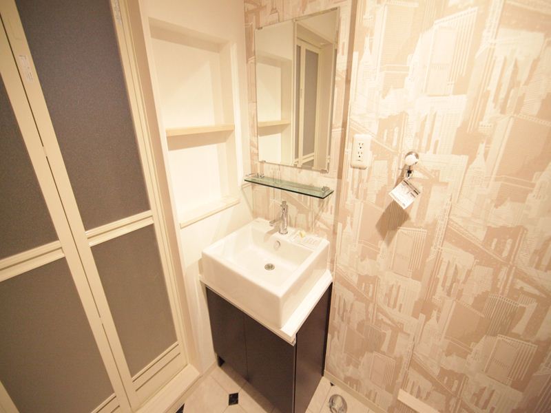 脱衣場 独立洗面台付き