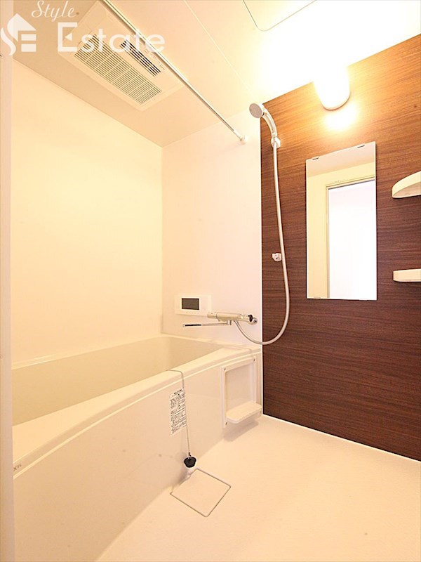 バスルーム 浴室TV付 浴室換気乾燥機付 反転あり