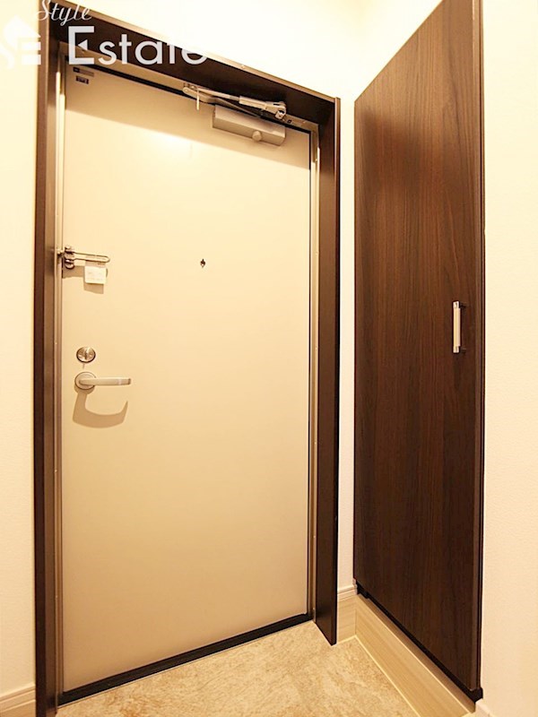 玄関 シューズボックス付 反転あり