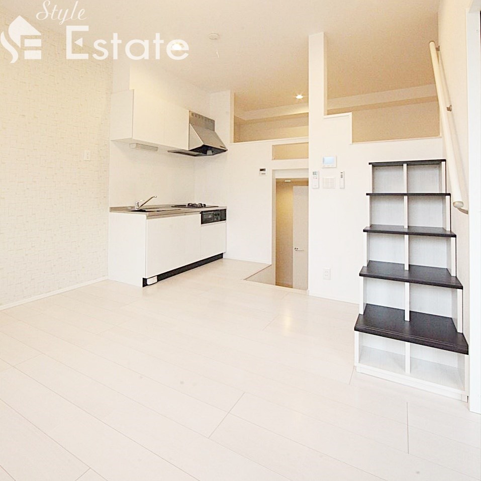 KUMAZAWA　（クマザワ）