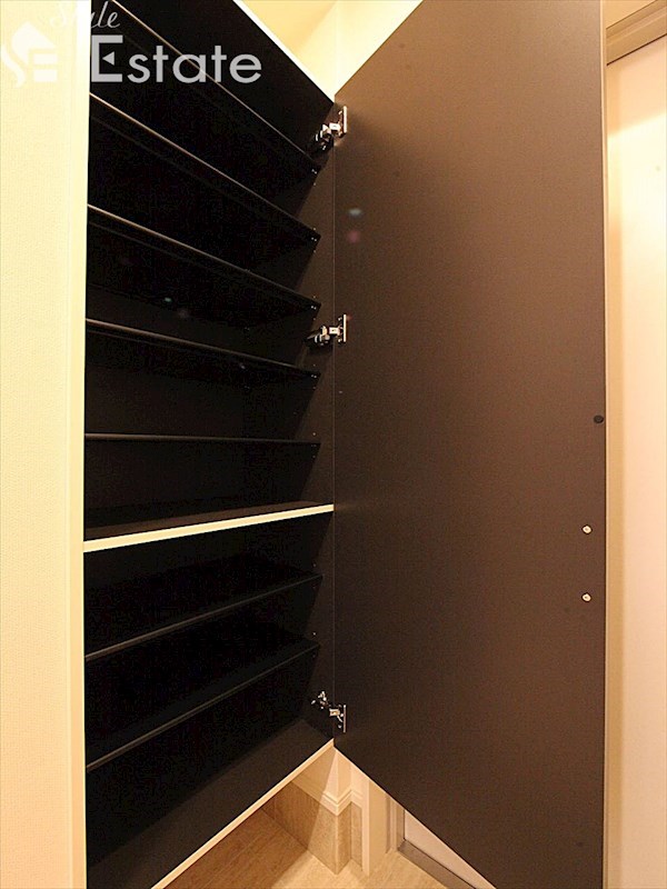 シューズボックス