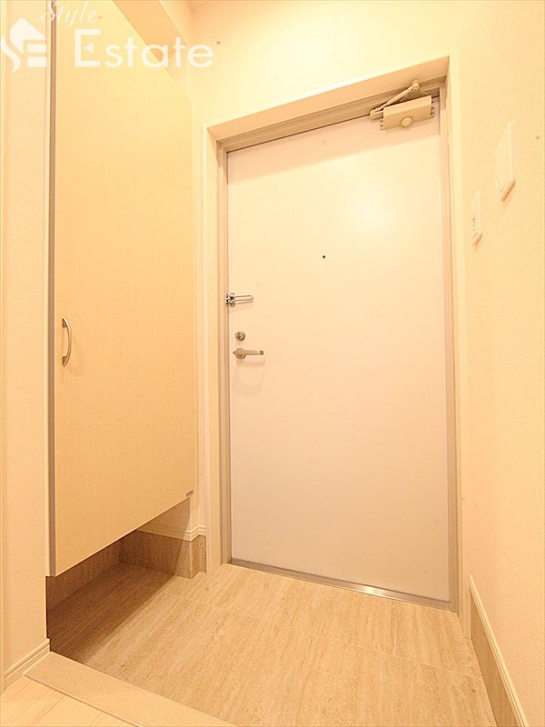 玄関 シューズボックス付