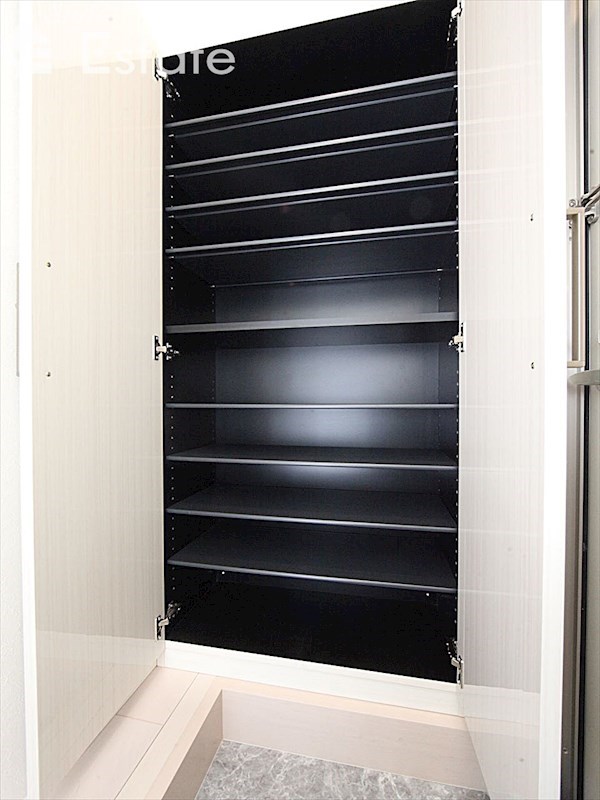 シューズボックス