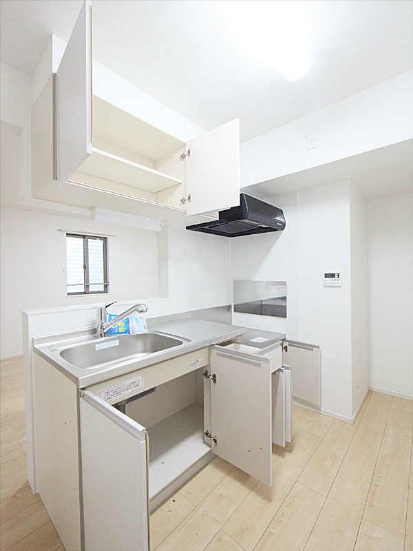 キッチン収納 同仕様内装写真