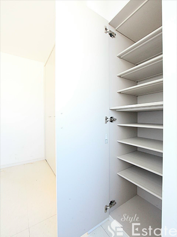 シューズボックス