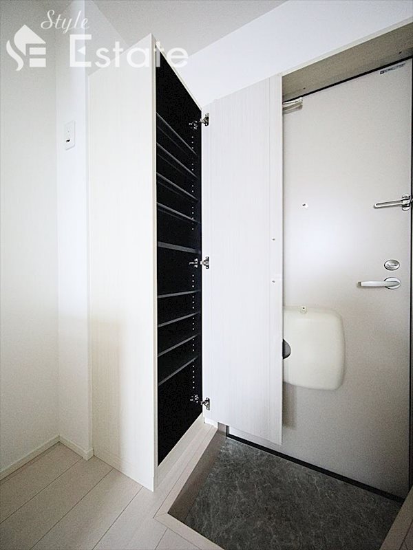 シューズボックス