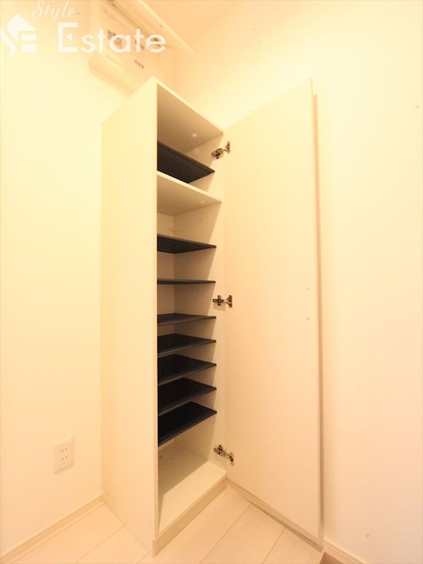 シューズボックス