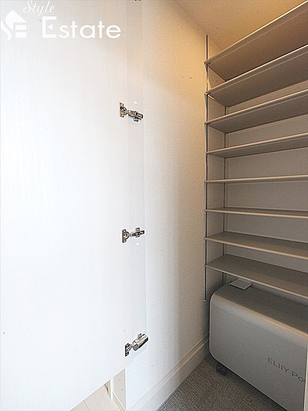 シューズボックス