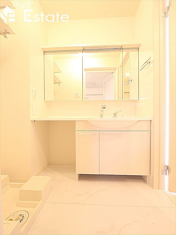 脱衣場 独立洗面台