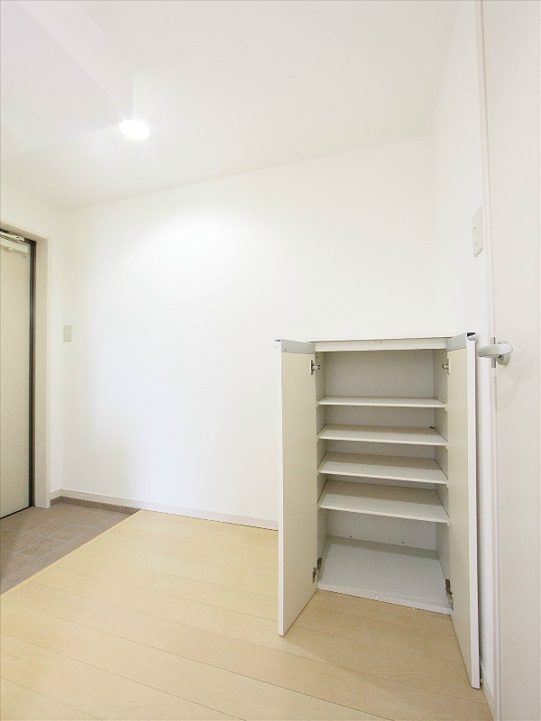 シューズボックス