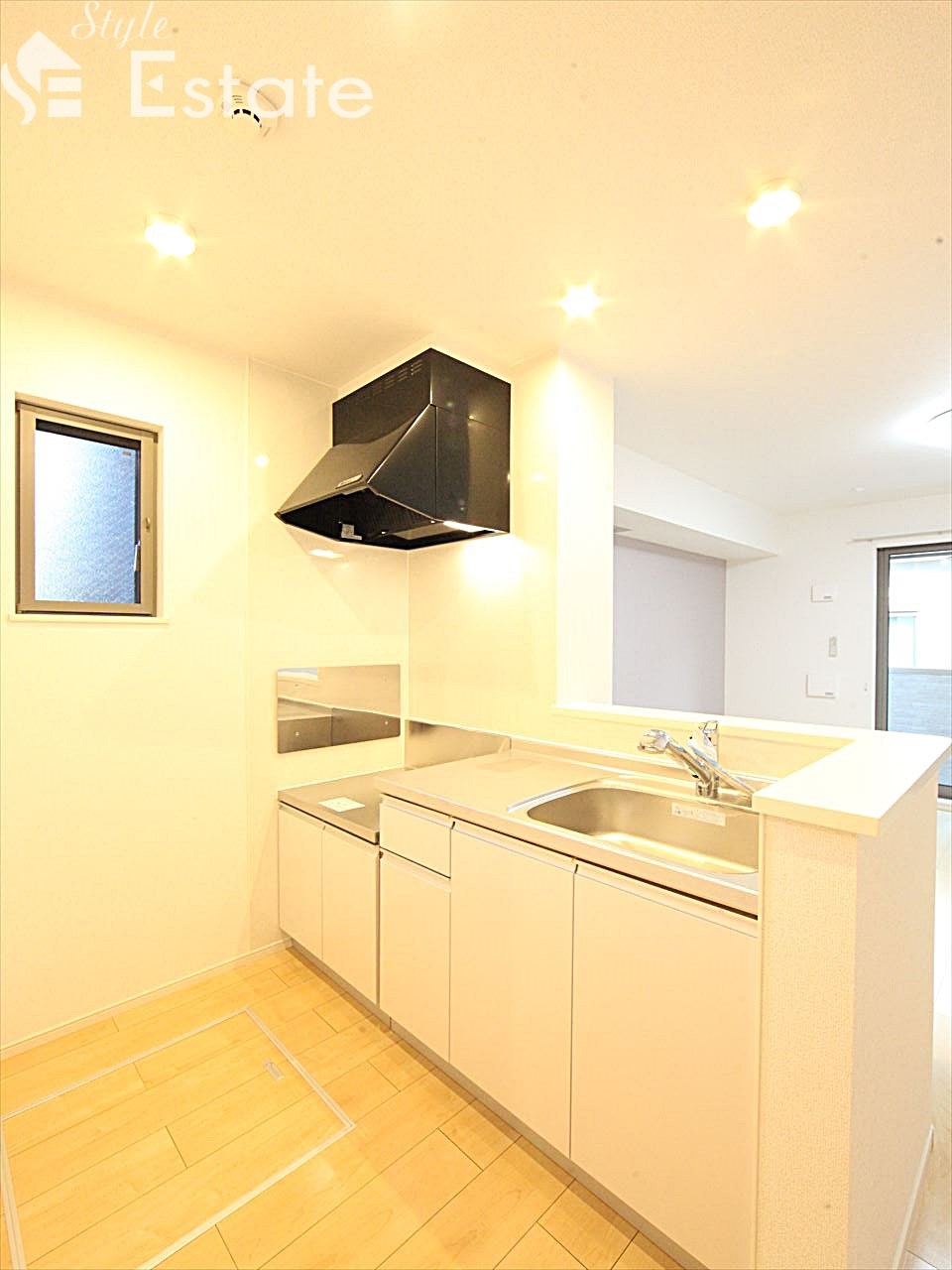 キッチン別角度 同仕様物件内装