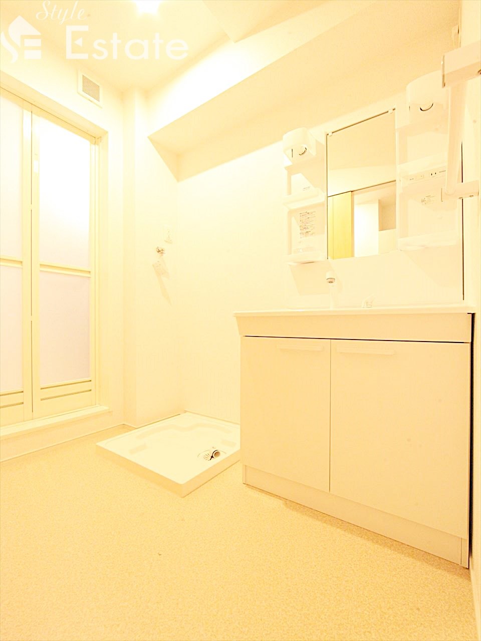 独立洗面台 同仕様物件内装