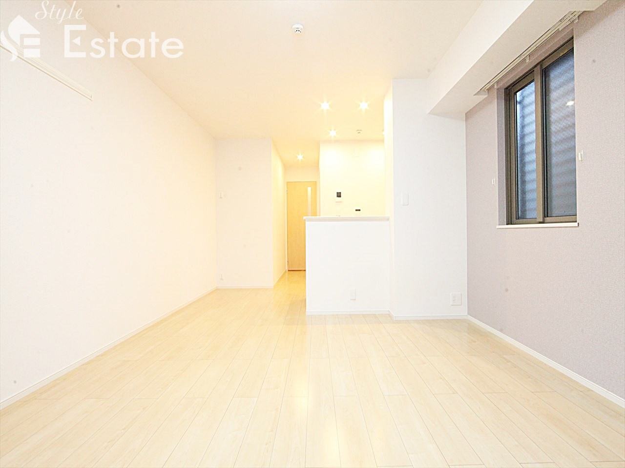 洋室11.9帖 同仕様物件内装