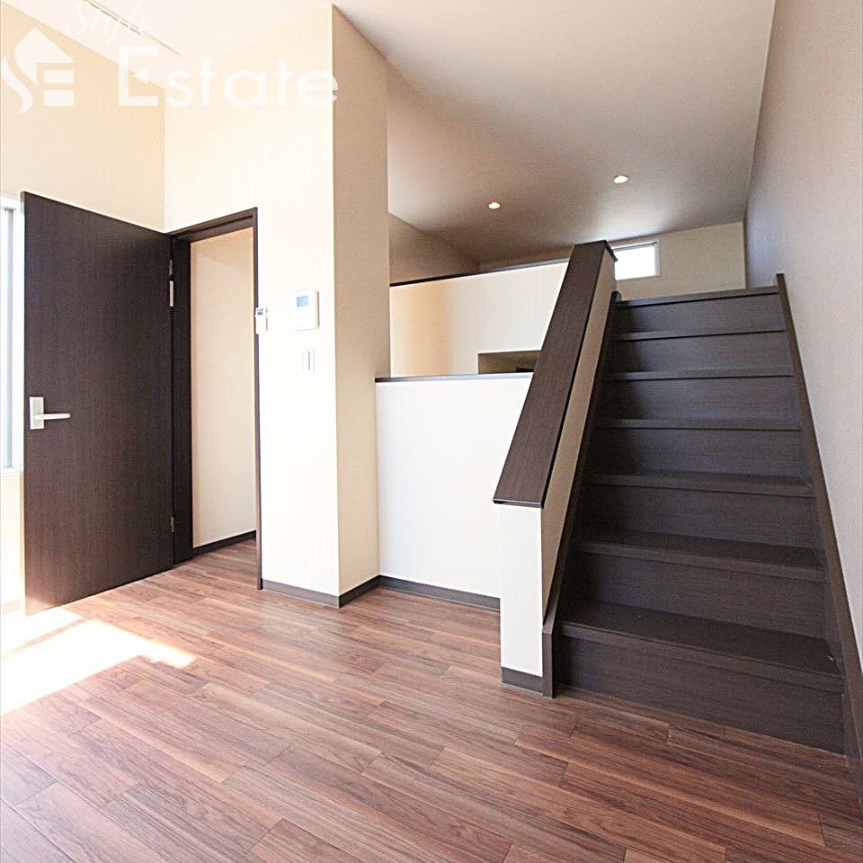 Creo志賀本通　（クレオシガホンドオリ）