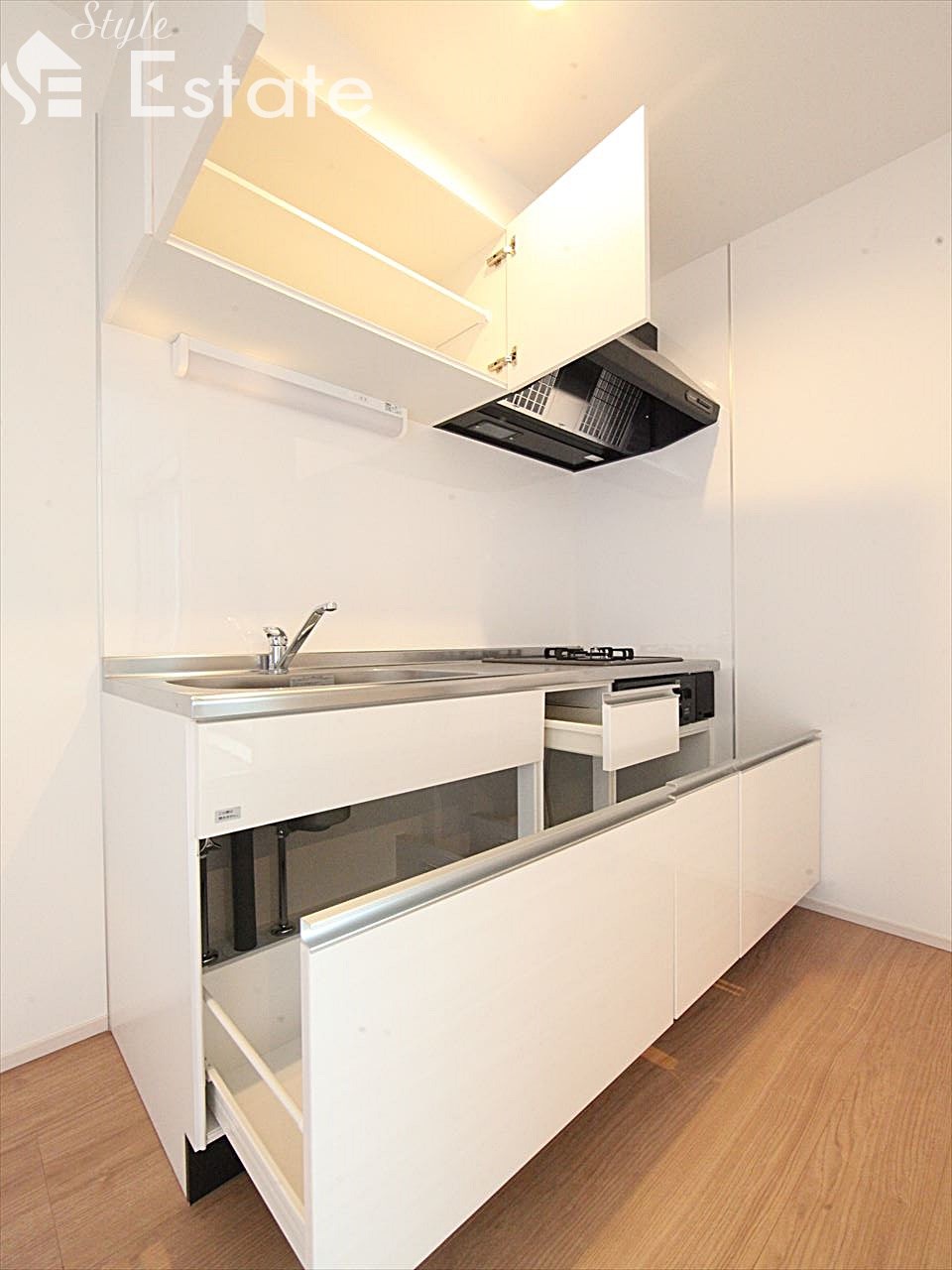 システムキッチン 2口コンロ グリル付 同仕様物件内装