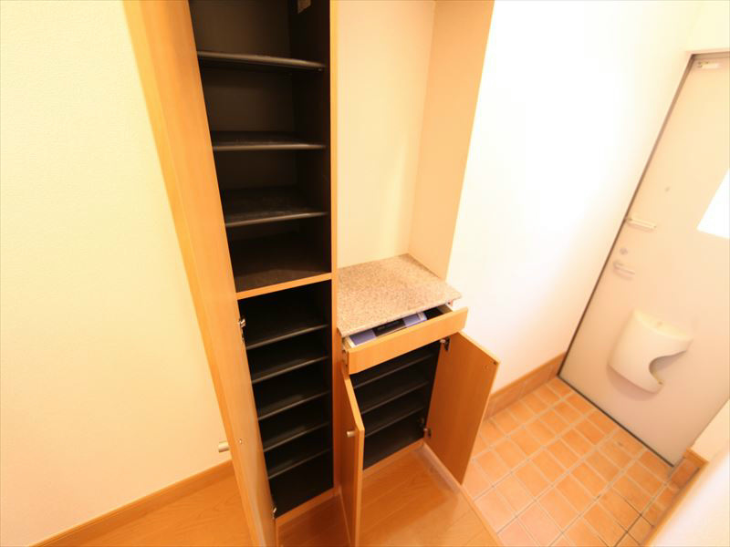 シューズボックス