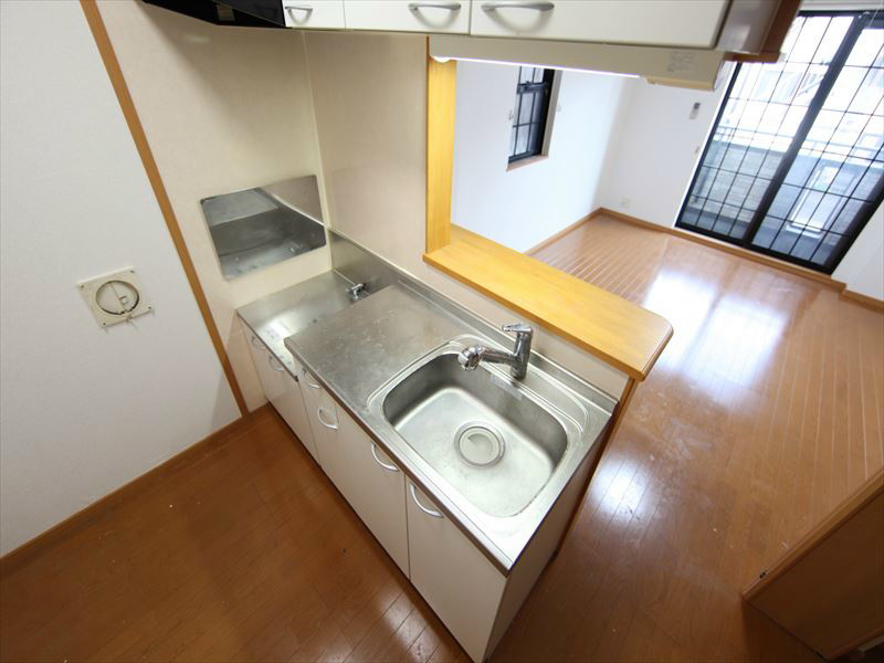 キッチン(ガス2口コンロ設置可)