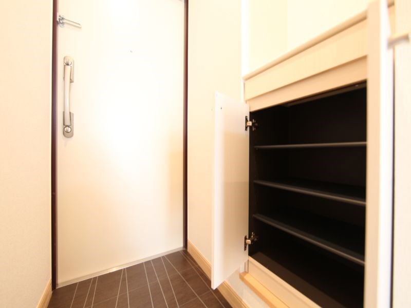 シューズボックス